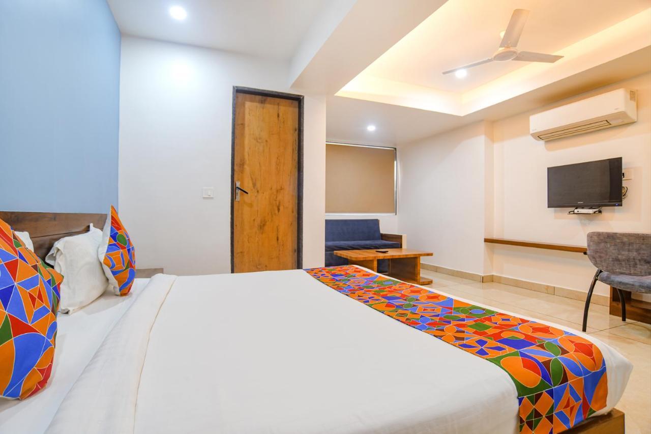 Fabhotel Blue Marine Indore Buitenkant foto